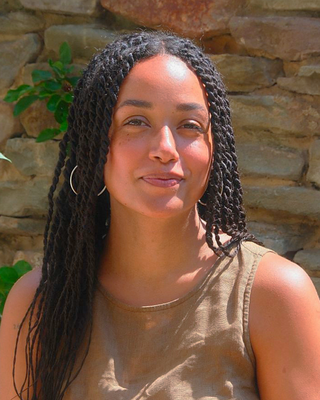 Photo of Zoë Doran, Psychotherapist, MBACP