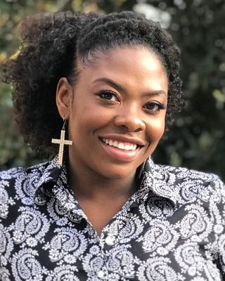 Photo of Renisha Lyon, Counselor, LCMHCA, MDiv, NCC