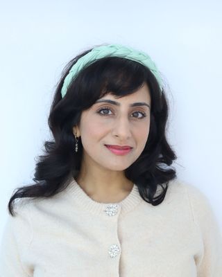 Photo of Alia Azmat, Pre-Licensed Professional, PhD