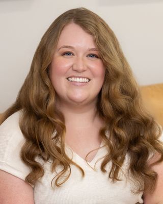 Photo of Shayley Warner, Associate Clinical Mental Health Counselor, ACMHC
