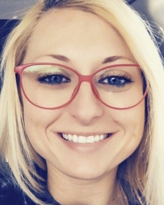 Photo of Amber DelFavero, Pre-Licensed Professional in Suffolk, VA