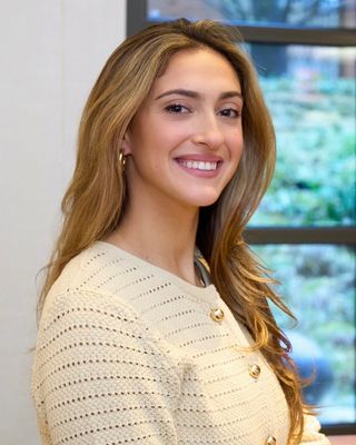 Photo of Jasmine Roizman, Pre-Licensed Professional, LP