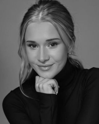 Photo of Georga Gorrell - Trauma Therapy London, Psychotherapist, MNCPS Acc.