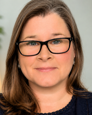 Photo of Eliisa Bruder, Registered Psychotherapist, MACP