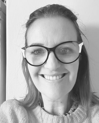 Photo of Dr Sarah Cannon-Gibbs, Psychologist, DCounsPsych, HCPC - Couns. Psych.