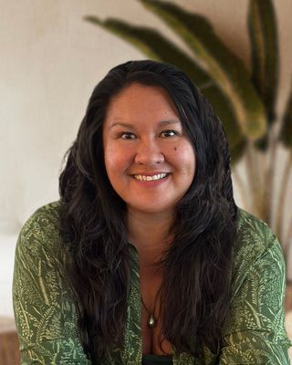 Photo of Li Hay, Pre-Licensed Professional, MS, MFT-I