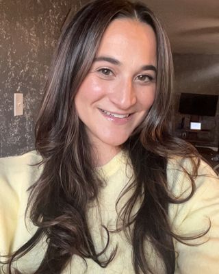 Photo of Nicole Davis, Associate Counselor, MA, LAC