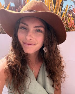 Photo of Arielle Mesa, Clinical Social Work/Therapist, LICSW, LCSW, MSW