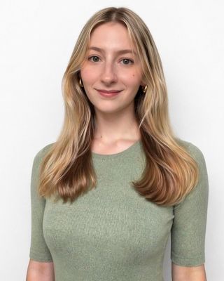 Photo of Alyssa D'Urzo-Pynn - Life Transitions, School & Career Stress - Alyssa, Pre-Licensed Professional