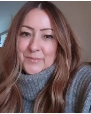 Photo of Lesley Weston, Psychotherapist, MBACP