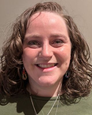 Photo of Dr Laura Miles, Psychologist, PsychD, HCPC - Clin. Psych.