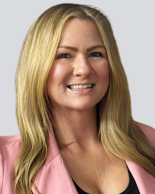 Photo of Janelle Gallardo, Marriage & Family Therapist, LMFT