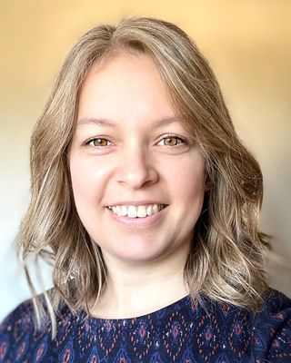 Photo of Dr Kat Sephton, Psychologist, CPsychol