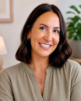 Photo of Collette Gregory, Psychotherapist, MBABCP
