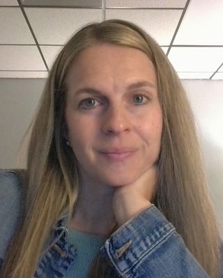 Photo of Shannon Cox, Licensed Clinical Mental Health Counselor, MA, LCMHC