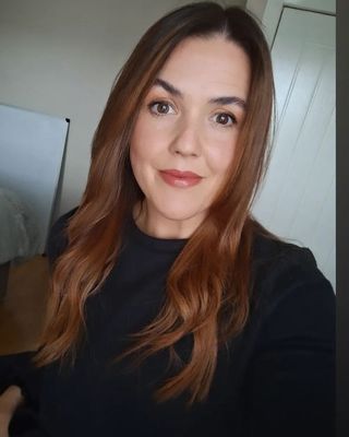 Photo of Tori Peters, Counsellor, MBACP