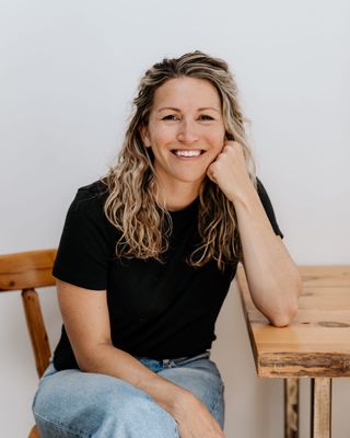 Photo of Carolyn Murray, Registered Psychotherapist (Qualifying), MACP, BEd