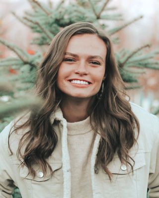 Photo of Elise Barton, Pre-Licensed Professional, CMHC, Intern