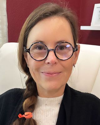 Photo of Dominique Yarritu, Marriage & Family Therapist, PhD, MFT