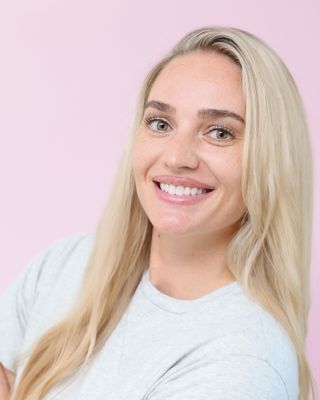 Photo of Eza DiLena, Licensed Professional Counselor Candidate, MA, LPCC