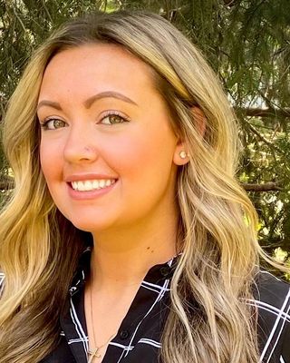 Photo of Juliana Muir, Licensed Professional Counselor, LPC