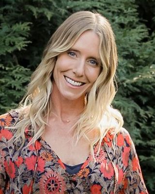 Photo of Sarah Furlow, Pre-Licensed Professional
