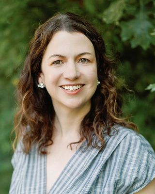 Photo of Genevieve Moran, Clinical Social Work/Therapist, LICSW