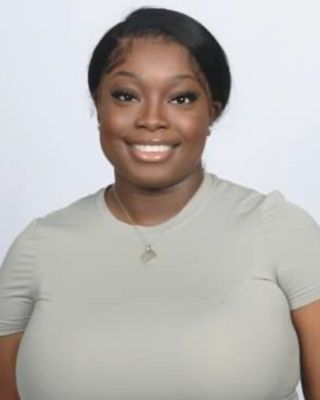 Photo of Kafayat Mustapha, Pre-Licensed Professional in Oak Park, IL