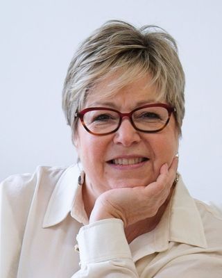 Photo of Patti Broadfoot - Patti Broadfoot - Inner Sojourn, Registered Social Worker, BSW, RSW