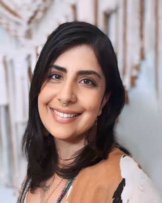 Photo of Roxanne Rahimi, Clinical Social Work/Therapist, LCSW