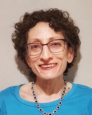 Photo of Roxanne Shakoori, Marriage & Family Therapist, LMFT