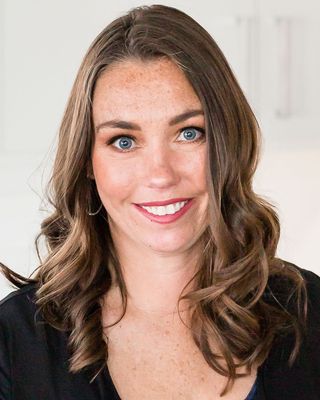 Photo of Erin Botterill, Psychologist in T6H, AB