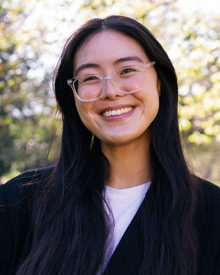 Photo of Janis Chen, Pre-Licensed Professional