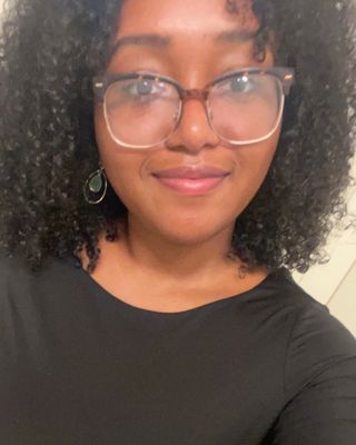Photo of Precious Holcomb, Associate Clinical Social Worker, ASW
