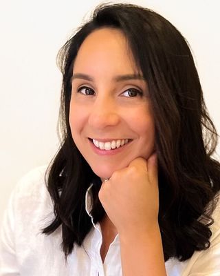 Photo of Monica Linares, LMFT, Marriage & Family Therapist