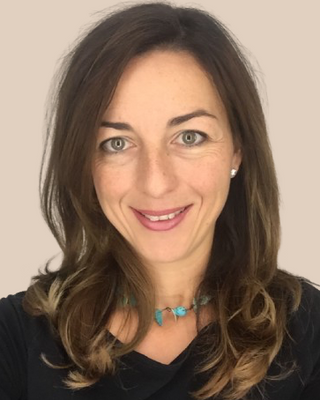 Photo of Ana Scholl, Pre-Licensed Professional