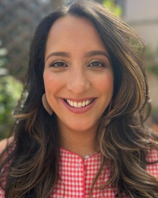 Photo of Luise Weiner, Psychotherapist, UKCP Trainee