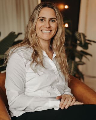 Photo of Laura Lodi, Clinical Social Work/Therapist, LICSW