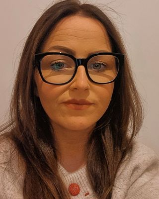 Photo of Annemarie Kenefick, Psychotherapist, PsychD, Pre-Accredited Member IACP