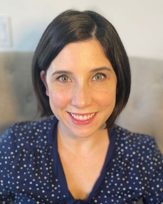 Photo of Gabrielle Benoit, Counselor in Evanston, IL