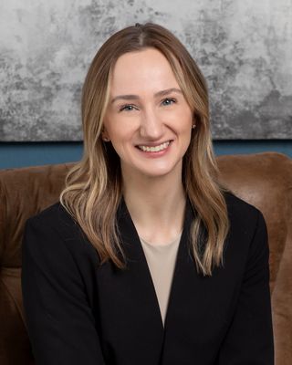 Photo of Hannah Bacon, Licensed Professional Clinical Counselor, LPCC, LSW