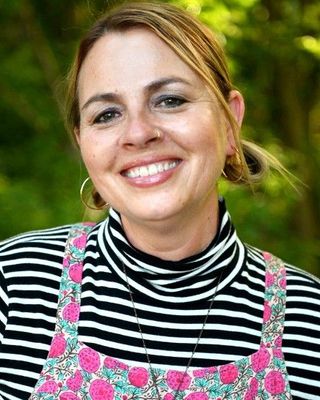 Photo of Leslie Newsome, Counselor, LCMHCA