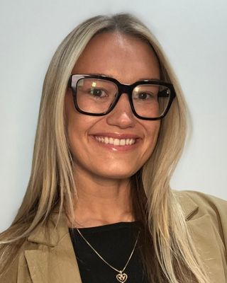 Photo of Mackenzie Blomstrom, Licensed Master Social Worker, LMSW
