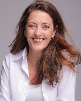 Photo of Maria Castellano-Hsia, Marriage & Family Therapist, JD, MA, LMFT