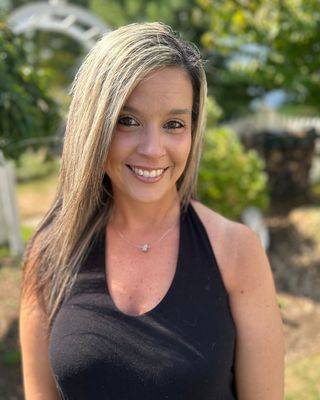 Photo of Michelle Perna, Clinical Social Work/Therapist, LICSW