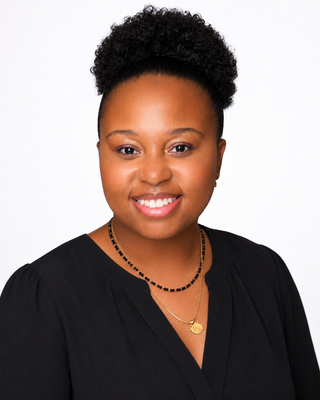 Photo of Dr. Rhyshia Manga, Clinical Social Work/Therapist, LMSW