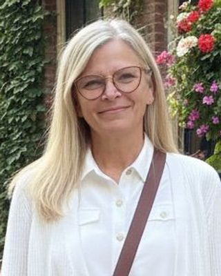 Photo of Saundra Earp Burleson, Licensed Clinical Mental Health Counselor, LCMHC, MA