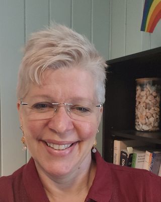 Photo of Rebecca Walter, Licensed Clinical Mental Health Counselor, LCMHC, LPCC