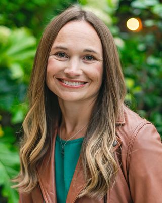 Photo of Lindsay Regan, Counselor, MA, LMHCA