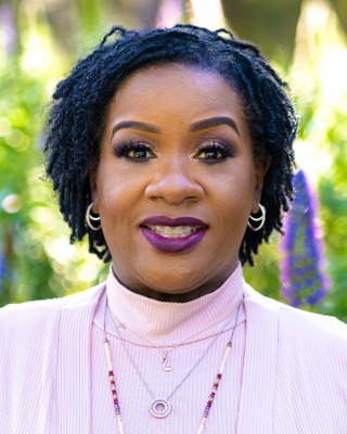 Photo of Nakia Linzie-Shavers, Clinical Social Work/Therapist, LCSW